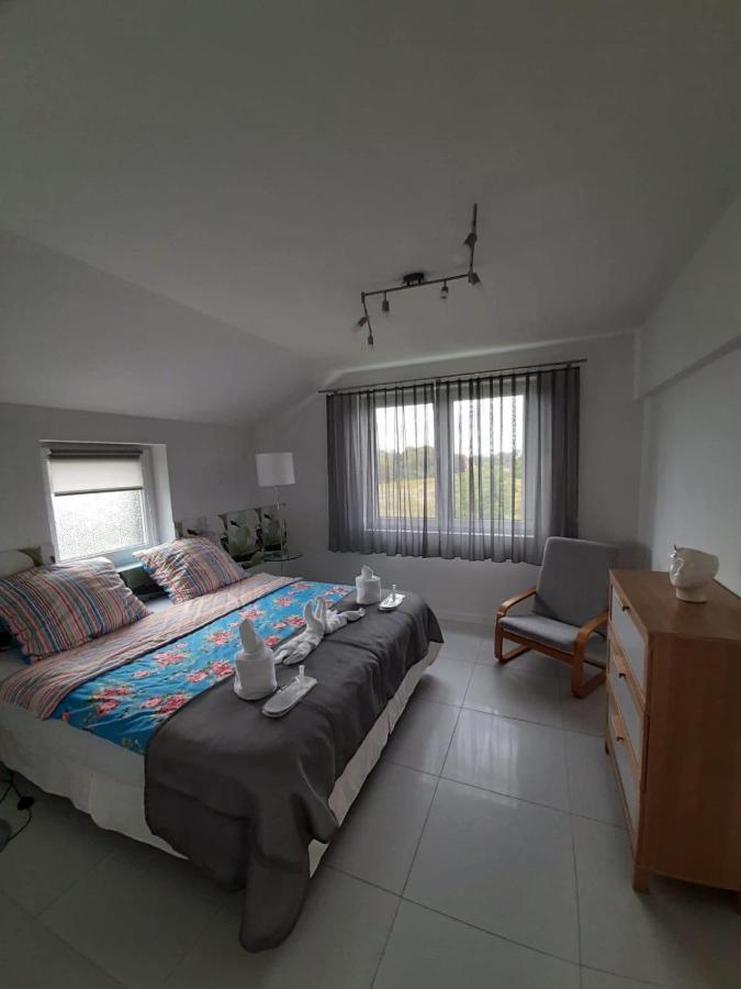 Azyl Hotel Legnica Kültér fotó